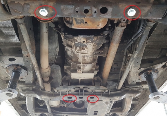 Steel gearbox skid plate for Mitsubishi Pajero 3 (V60, V70)