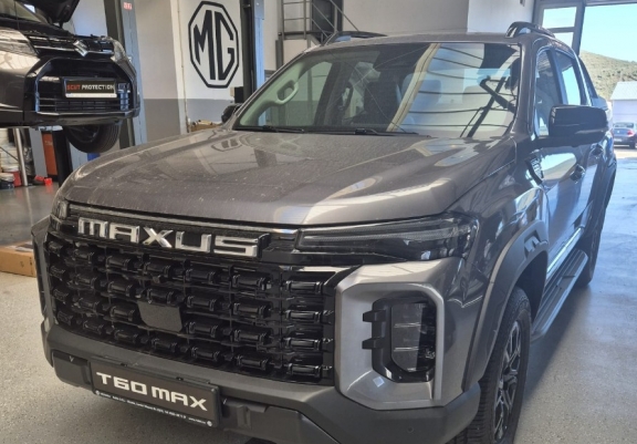 Steel skid plate for the protection of the engine and the radiator for Maxus T60 Max