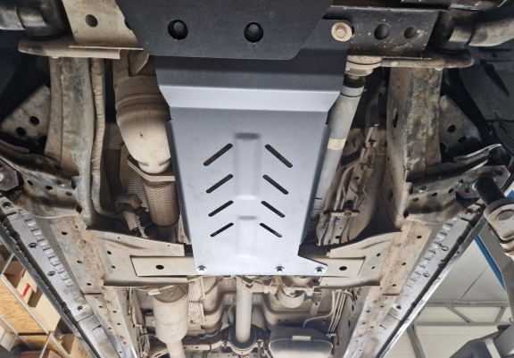 Steel gearbox skid plate for Ford Ranger