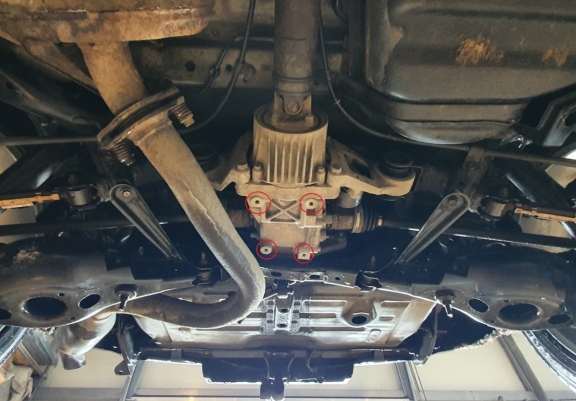 Aluminum diferential skid plate for Toyota Rav4