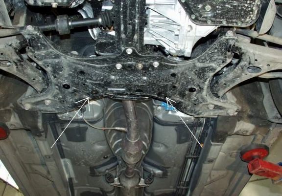 Steel skid plate for Toyota Corolla -E120/E130