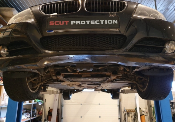 Steel radiator skid plate for BMW seria 3 - E90