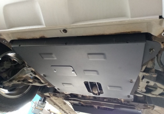 Steel skid plate for Dacia Duster