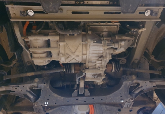 Steel skid plate for Dacia Spring