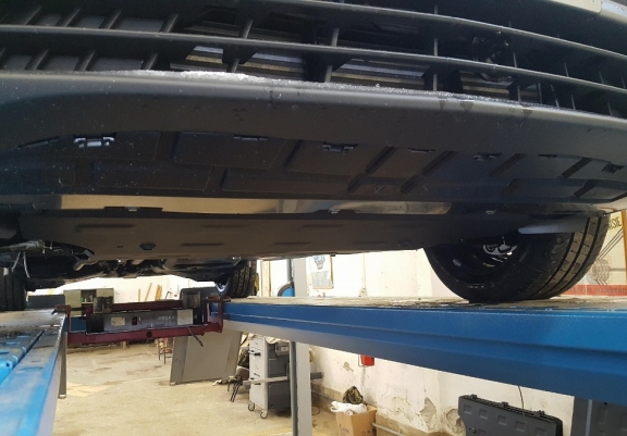 Steel skid plate for Mercedes Viano W447, 2.2 D, 4x4