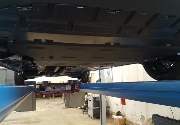 Steel skid plate for Mercedes Viano W447, 2.2 D, 4x4