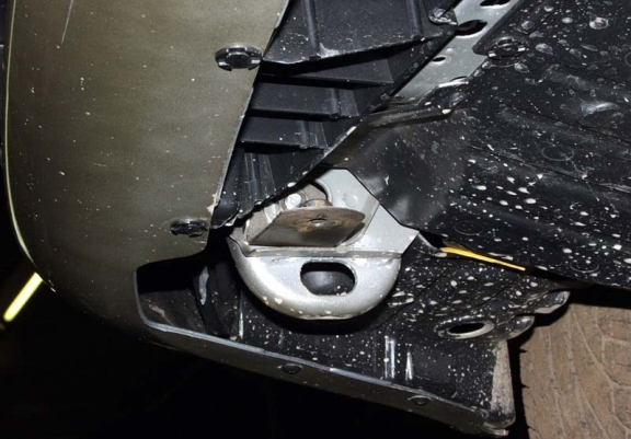 Steel skid plate for Nissan Primera P12