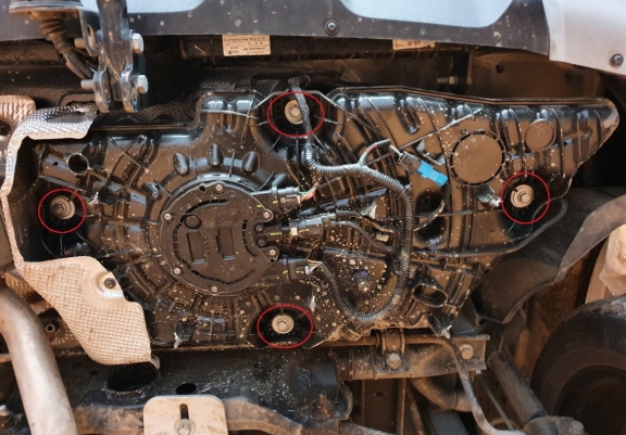 Steel AdBlue tank plate Dacia Duster