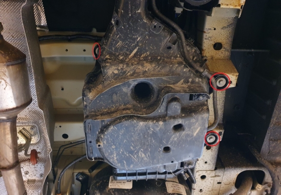 Steel AdBlue tank plate for Ford Transit Custom