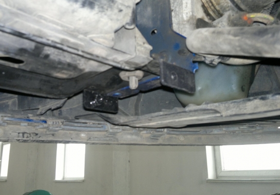 Steel skid plate for Peugeot 307