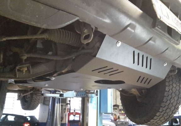 Steel skid plate for Daihatsu Terios