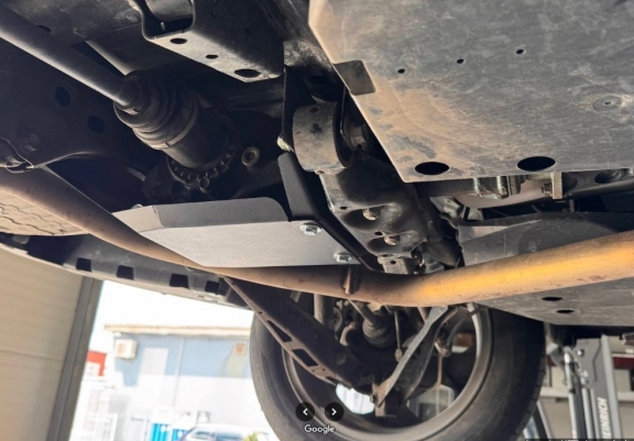 Steel diferential skid plate for Subaru Forester