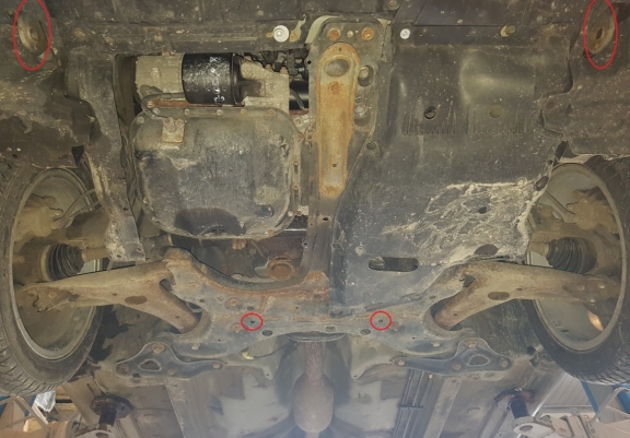 Steel skid plate for Toyota Avensis
