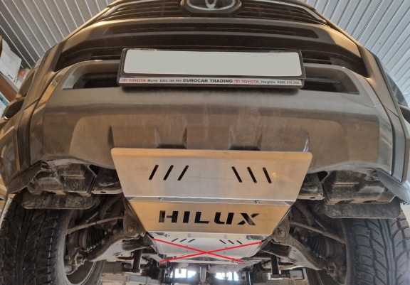 Aluminum radiator skid plate for Toyota Hilux Revo