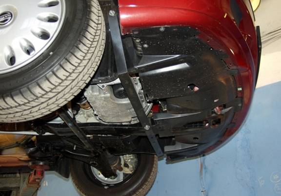 Steel skid plate for Volvo S40