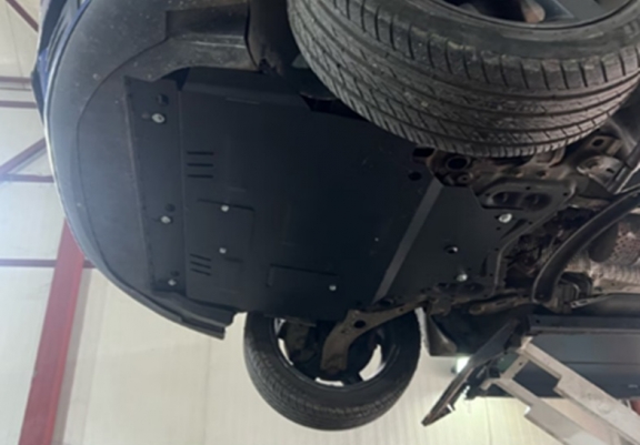 Steel skid plate for Ford Focus 2