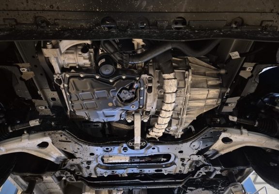 Steel skid plate for Renault Master