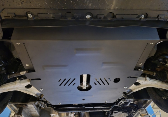 Steel skid plate for Renault Master