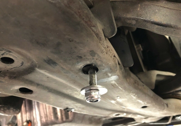 Steel skid plate for the protection of the engine and the gearbox for Honda Accord