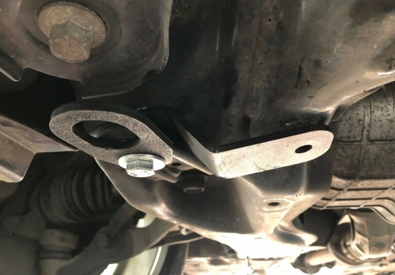 Steel skid plate for the protection of the engine and the gearbox for Honda Accord